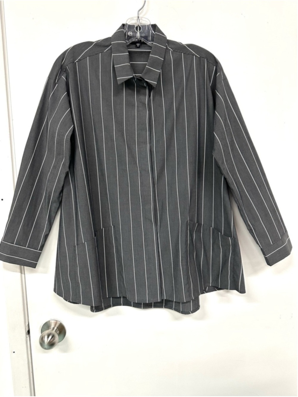 Comfy USA Lagenlook Pinstripe Button-Down Tunic Shirt Small Gray Minimalist